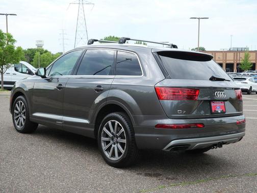 Samurai Gray Metallic 2019 Audi Q7 55 Premium Plus