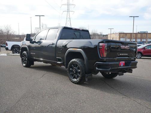 2024 GMC Sierra 2500 AT4