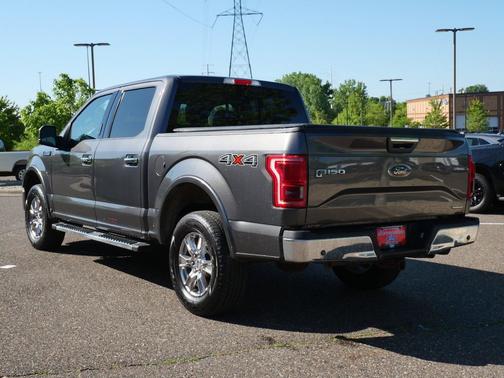 Magnetic Metallic 2015 Ford F-150 Lariat