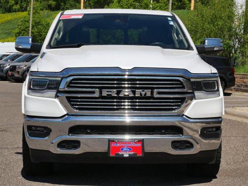 Ivory White Tri-Coat Pearlcoat 2021 RAM 1500 Laramie