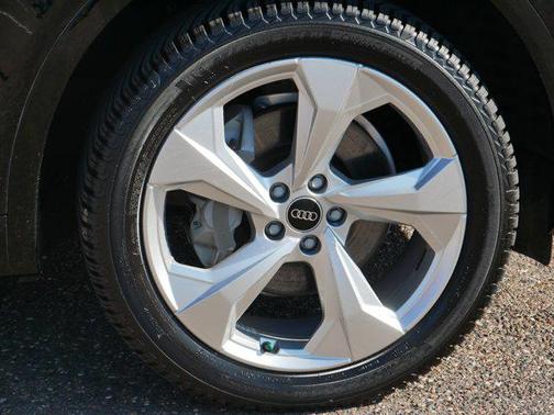 2022 Audi Q5 45 S line Premium Plus
