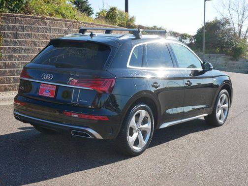 2022 Audi Q5 45 S line Premium Plus