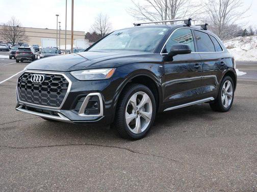 2022 Audi Q5 45 S line Premium Plus