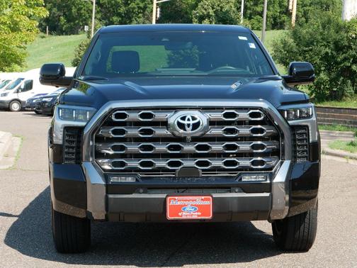 2024 Toyota Tundra Hybrid Platinum