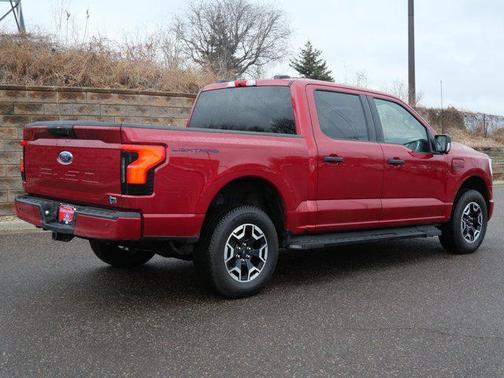 2023 Ford F-150 Lightning XLT