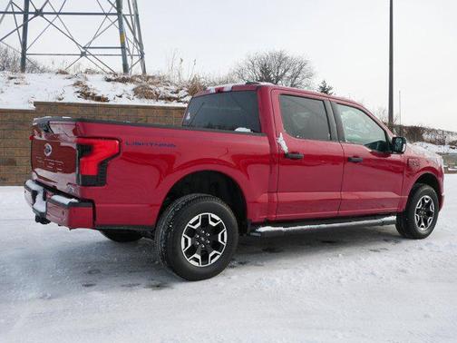 2023 Ford F-150 Lightning XLT