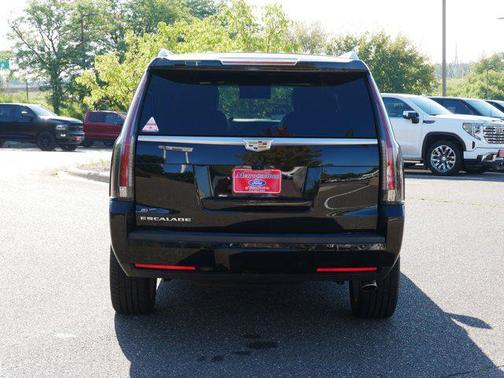 2018 Cadillac Escalade Platinum