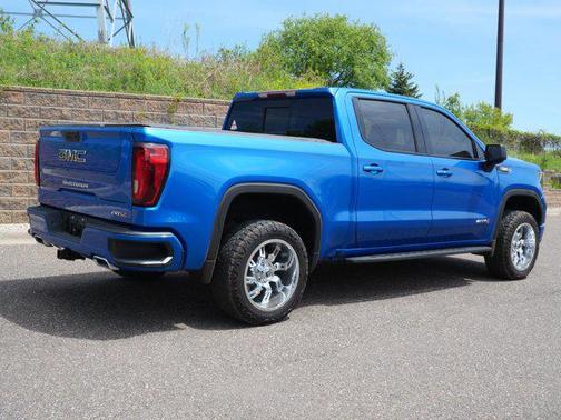 Dynamic Blue Metallic 2022 GMC Sierra 1500 AT4