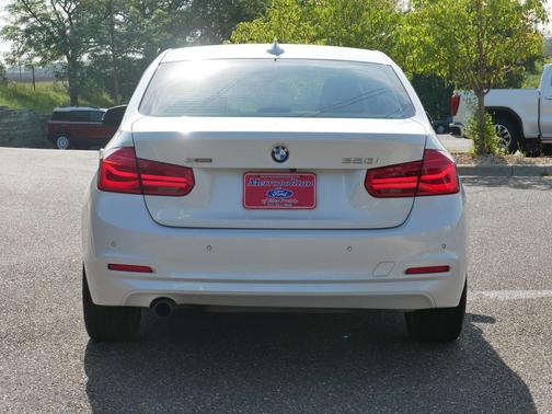 2016 BMW 320 i