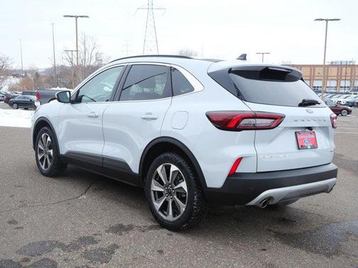 2025 Ford Escape Platinum