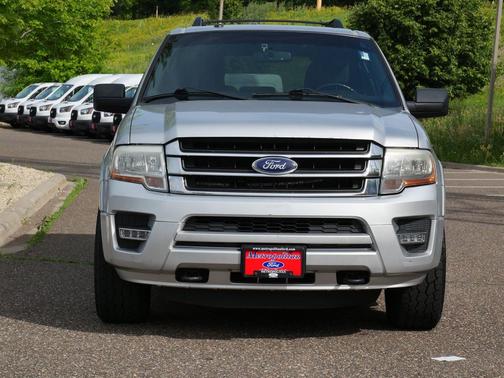 Ruby Red Metallic Tinted Clearcoat 2015 Ford Expedition XLT