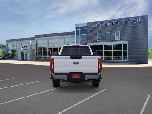 Oxford White 2026 Ford F-350 XLT