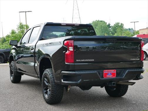 2022 Chevrolet Silverado 1500 Custom Trail Boss