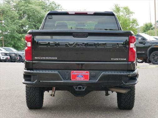 2022 Chevrolet Silverado 1500 Custom Trail Boss