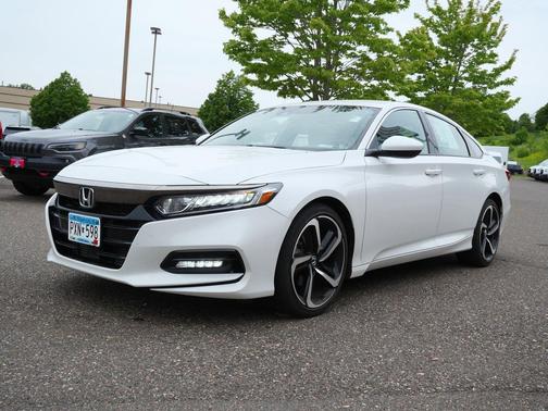 Platinum White Pearl 2018 Honda Accord Sport