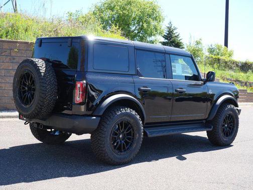 Shadow Black 2026 Ford Bronco Outer Banks