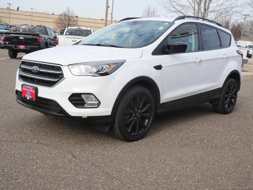 Oxford White 2019 Ford Escape SE
