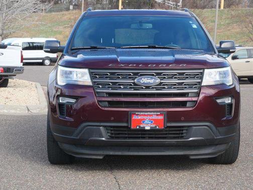 Burgundy Velvet Metallic Tinted Clearcoat 2018 Ford Explorer XLT