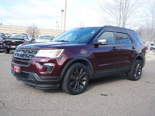 Burgundy Velvet Metallic Tinted Clearcoat 2018 Ford Explorer XLT