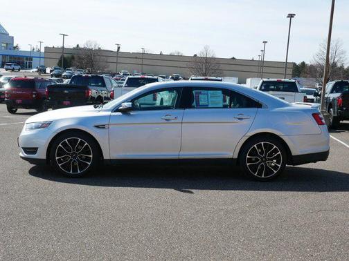 2019 Ford Taurus Limited