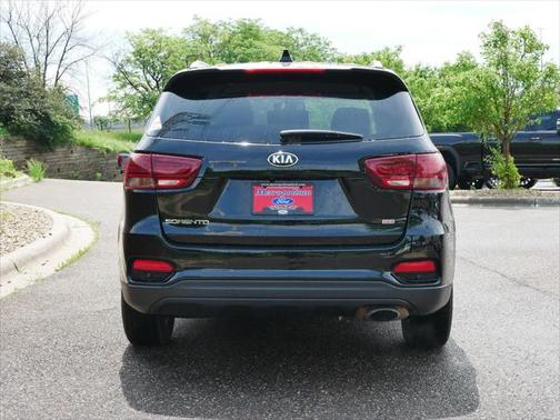 2019 Kia Sorento LX