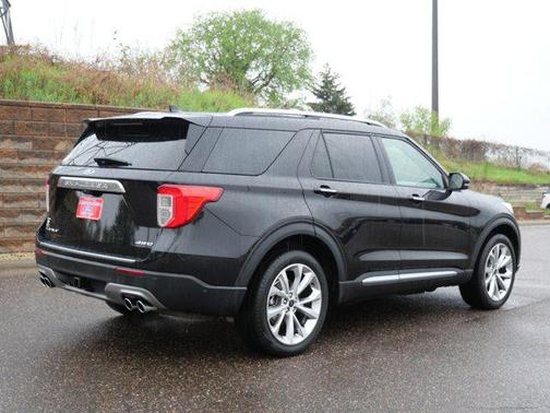 Agate Black Metallic 2023 Ford Explorer Platinum