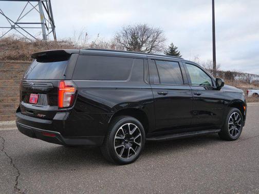 2021 Chevrolet Suburban RST