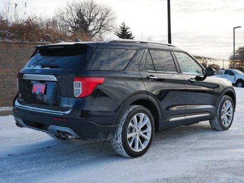 2023 Ford Explorer Platinum