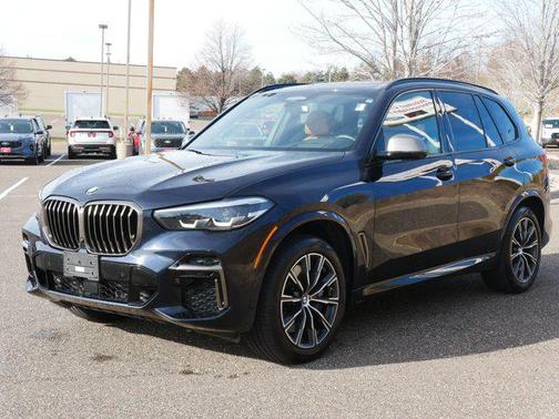 2022 BMW X5 M50i
