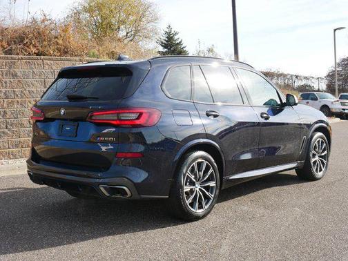 2022 BMW X5 M50i