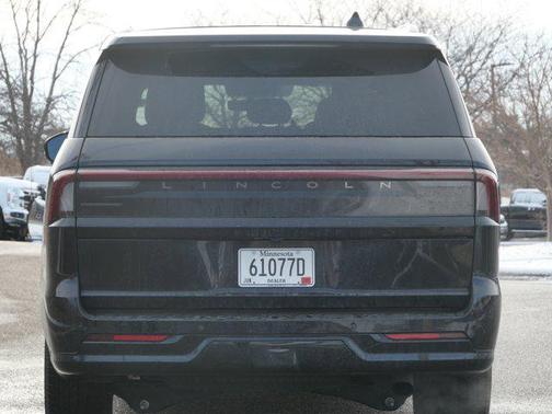 2025 Lincoln Navigator Reserve