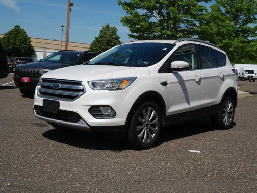 White Platinum Metallic Tri-Coat 2017 Ford Escape Titanium