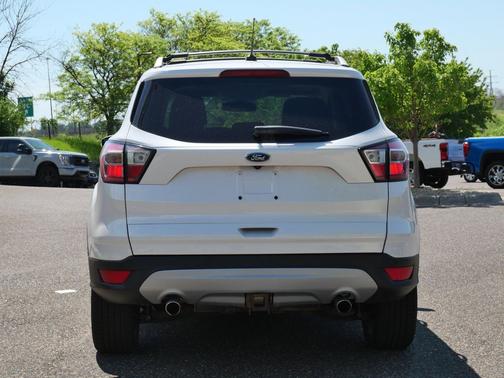White Platinum Metallic Tri-Coat 2017 Ford Escape Titanium