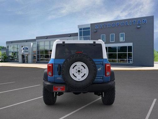 Velocity Blue Metallic 2026 Ford Bronco Heritage Edition