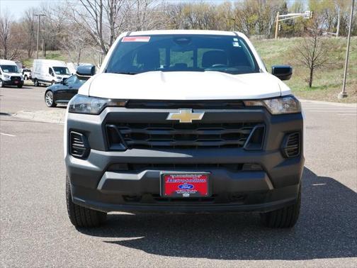 2024 Chevrolet Colorado WT