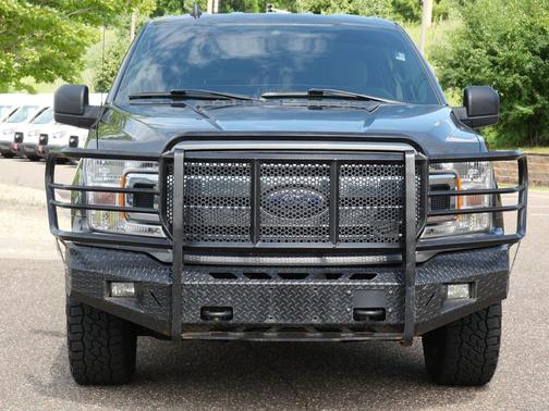 Magnetic Metallic 2019 Ford F-150 XLT