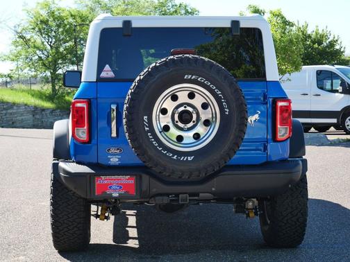 Velocity Blue Metallic 2026 Ford Bronco Heritage Edition