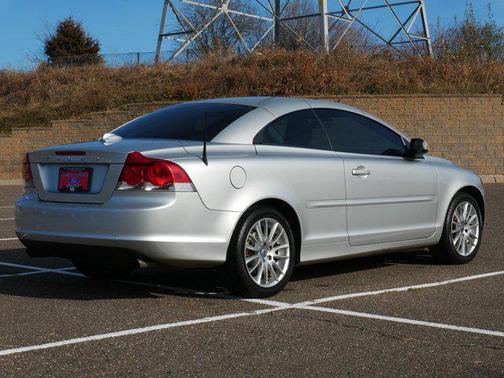 2009 Volvo C70 T5 M (Retail Only)