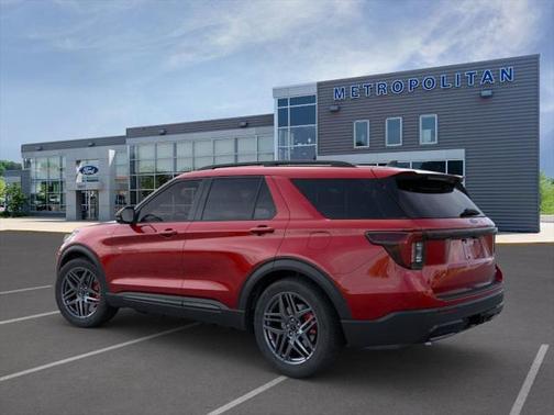 2025 Ford Explorer ST-Line