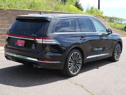 Infinite Black Metallic Clearcoat 2023 Lincoln Aviator Black Label AWD