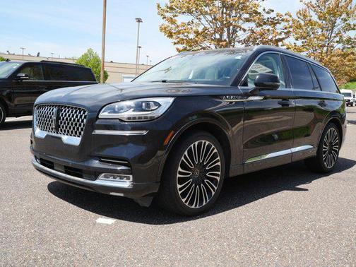 Infinite Black Metallic Clearcoat 2023 Lincoln Aviator Black Label AWD