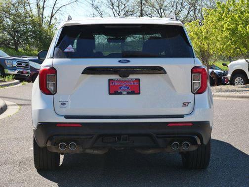 Star White Metallic Tri-Coat 2023 Ford Explorer ST