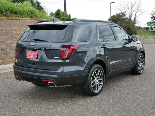 2017 Ford Explorer sport