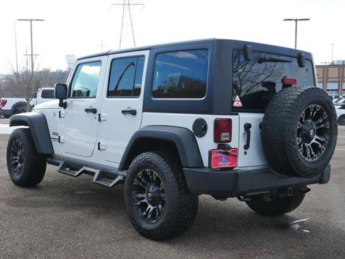 2017 Jeep Wrangler Unlimited Sport