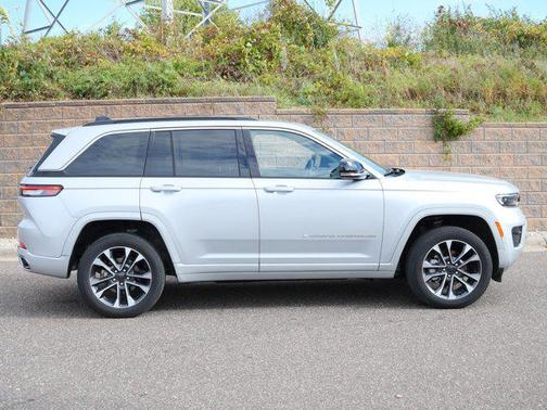 2024 Jeep Grand Cherokee Overland