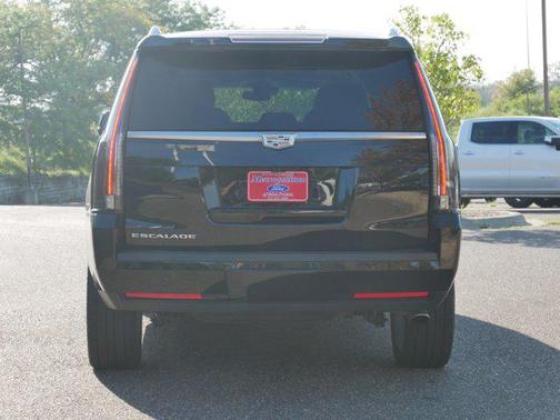 2018 Cadillac Escalade Premium Luxury