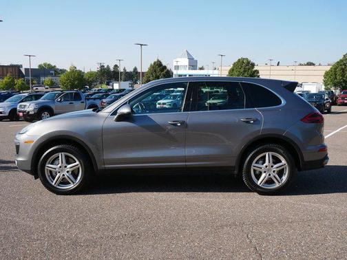 2017 Porsche Cayenne S