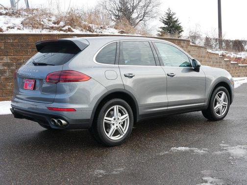 2017 Porsche Cayenne S