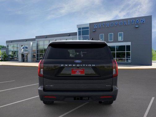 Dark Matter Gray Metallic 2026 Ford Expedition Max Active 4x4