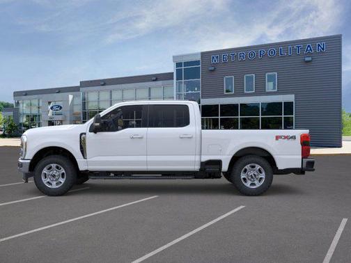 Oxford White 2026 Ford F-350 XLT